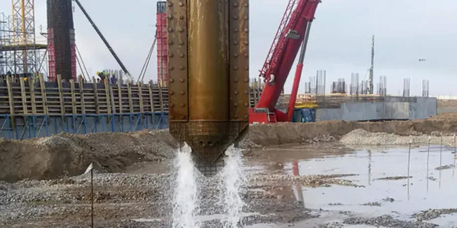 Diseño de Vibrocompactación en Alto Hospicio: Densificación de Suelos Salinos y Arenas Sueltas